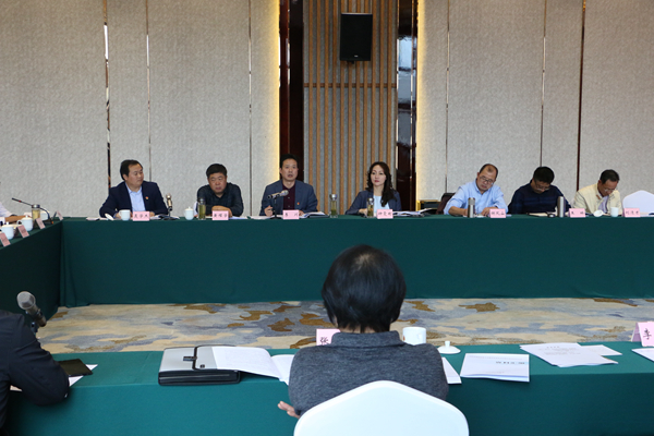 宜宾市教育体育局总督学黄耀学,屏山县委副书记,县长李川,县委常委