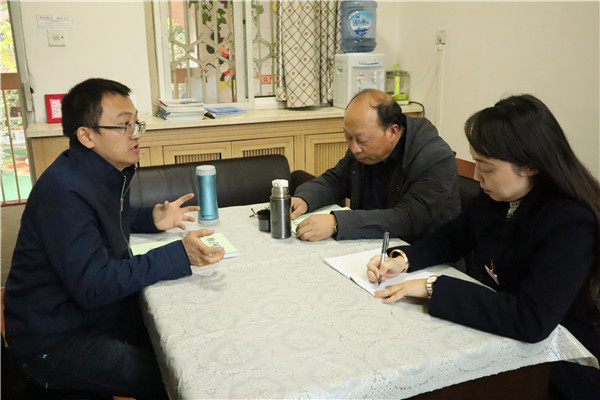 成都大学刘先强院长带领幼教同行到十七幼观摩学习