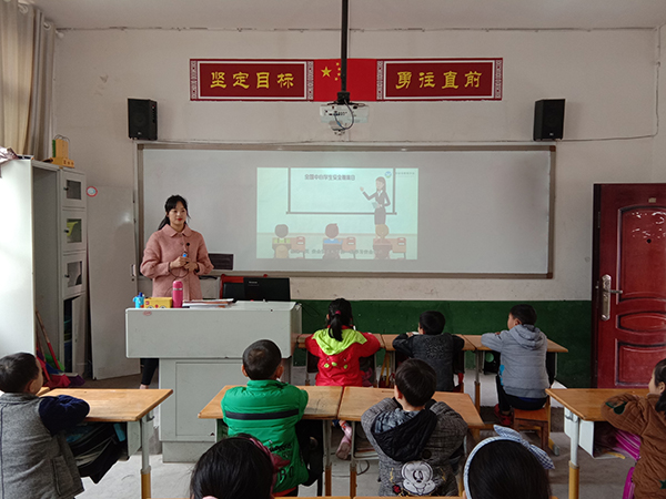 平昌县白衣小学图片