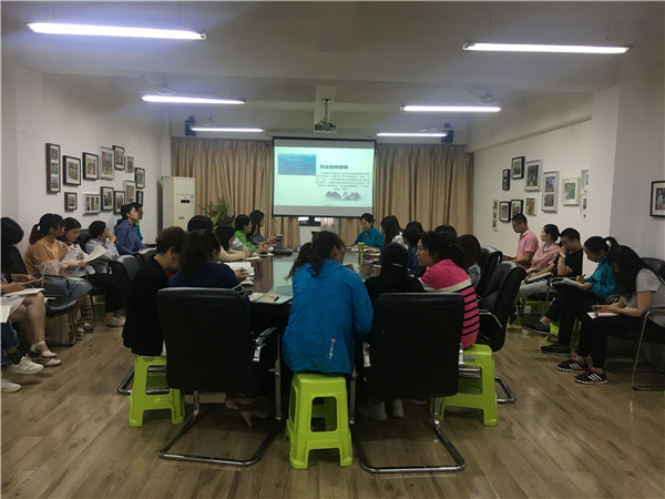 青羊特校闻道小讲堂：“慢下来，静待花开”