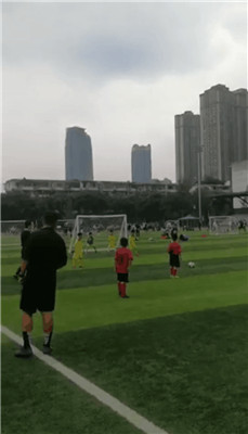 锦官城小学足球队参加2019年成华区第十三届中小学生运动会足球比赛大展风采