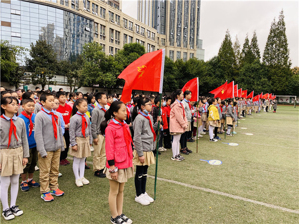 成都龙潭小学图片