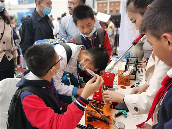 郑州锦城小学图片