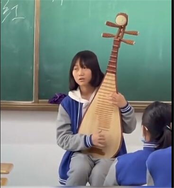 ½һŮϵ