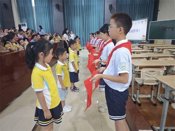 安岳縣賈島小學(xué)：攜手共育促成長(zhǎng)，幼小銜接啟新程