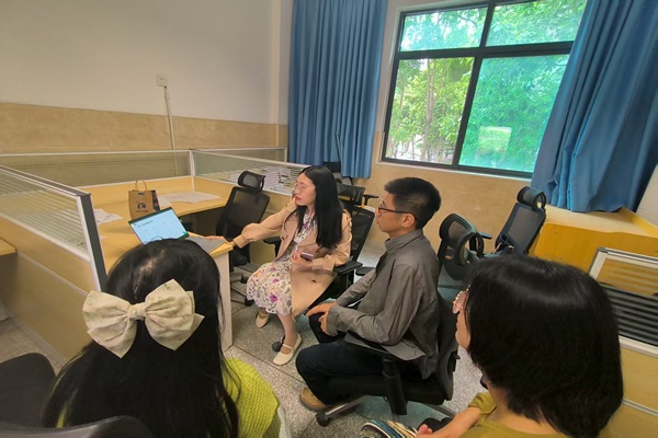 乐山一中：以赛促教，久久为功