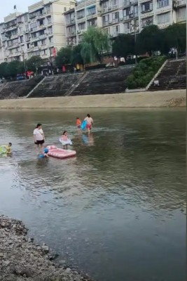 ԶںΧȻӾءˮ