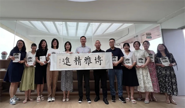 ϲ¹Сѧʦȫ淢չγ̻øһȽ