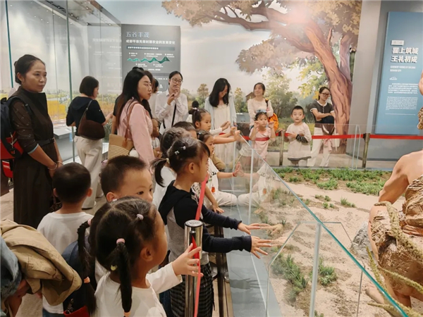 ˫����ʵ���������̽�ع㶼����ݣ����������Ļ�������