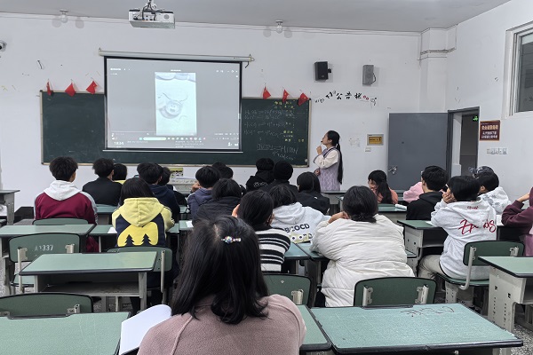嘉州卫生职业高中:检验教研室开展缓冲溶液公开课