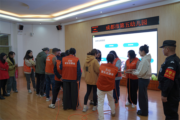 Ӳ˻ɶе׶԰չͥӦȫר