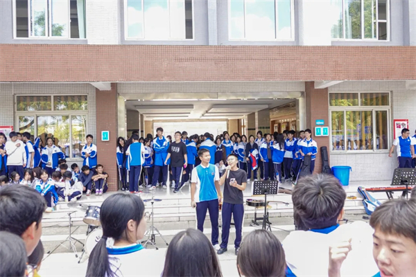 ȫ½ʵСഺ԰ᡱ֤ʦͬ