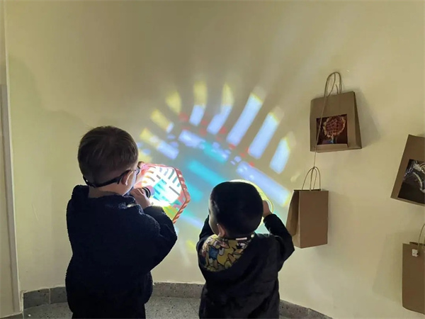 ۡӰİ׶԰ޡ׷⡱ֳɳ