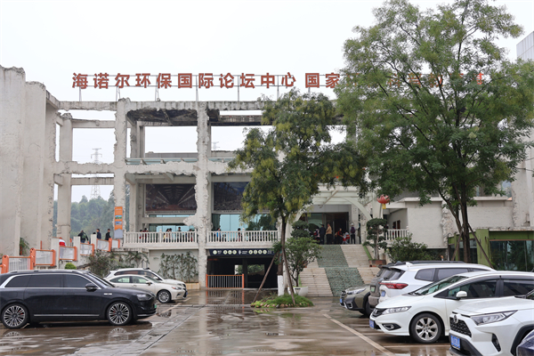 ������ͯ�� ���ϰ�ɳ� �ɻ���Уѧ����ѧ����ʱ