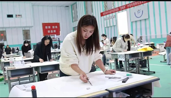 ϪʮһСѧʦרѵʵѧУ