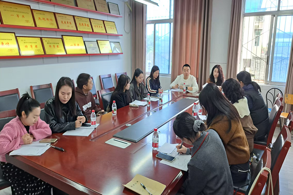 县教研室:夹江县 2025 年秋小学学区教研暨送教下乡活动