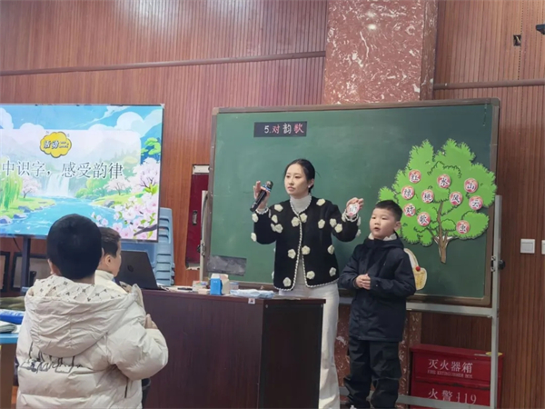 东光实验小学语文组开展教学研讨活动，同探识字妙法