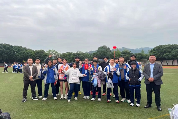 нְҵѧУнһивڼн2025Сѧﾶ˶նѼ