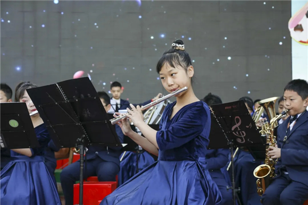 Сѧѧӡ족ȫ˶ῪĻȼըȫ