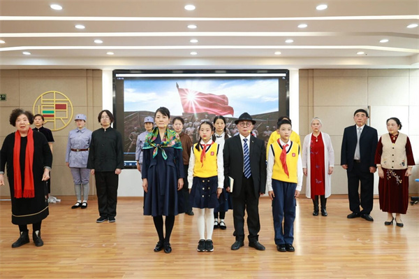 硱˵𣬶ǸСѧѧͽүүʱաԻ