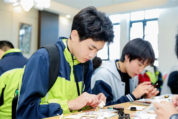 ѧңԭѧУѧĵ̽ؽɳ