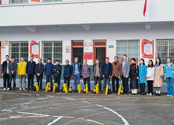 ĴƾְҵѧԺԺո´ж