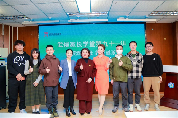 ½ǱߣСⳡҳΪӡ齨