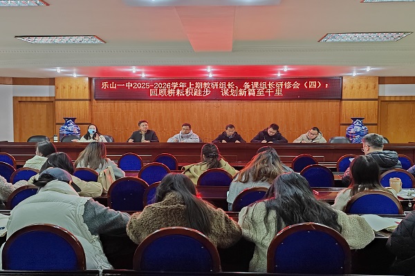 ɽһУع˸ŻͲ  ıƪǧ