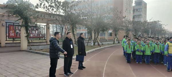 �����ٹ淶�����������ζ�ѧ��ɳ��ѧУ��չʮ���³��涽��