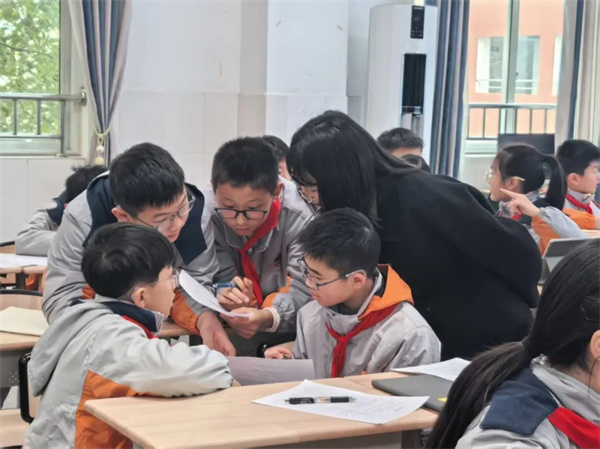 AI���ܾ����ѧ ����СѧAI���Ŀ���ǧ��簸�����²�