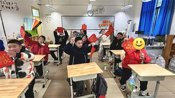 ���ҶҸ�������ӭ�´����츮��У�ⳡԪ�����ů��~