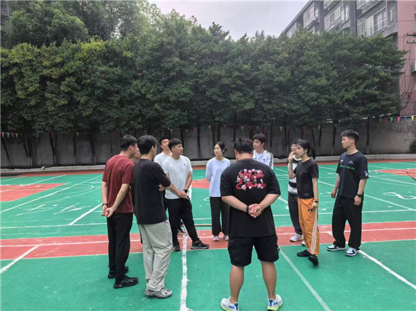 ʤ��Сѧ��ʦն��ɶ����������ܴ���˫һ�Ƚ���