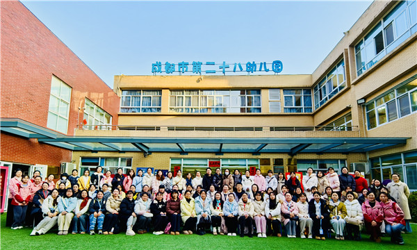 �۽����������衱���ɶ���ʮ����Ϊ�½�ʦ��������ܡ�