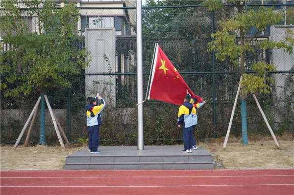 �䰮��������ȫ �¶��̿�Ժ��Сѧ�ӽ���ȫ��ֲ����