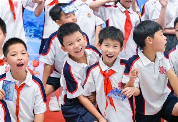 �ӡ�ˢ�⽹�ǡ����������й⡱�����Ӣ��ѧУ���Ի��������ѳɳ�������