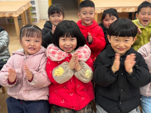 ��ɽ�л����׶�԰ѩɼ԰���������� ͯ������