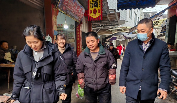 ������������������ѧ���ɳ� ��ɽ��У���1���г�ѯ��