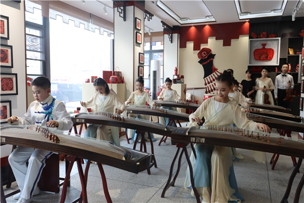 �ɶ���ʤ��Сѧ���������ƴ����ϣ�������������ƪ