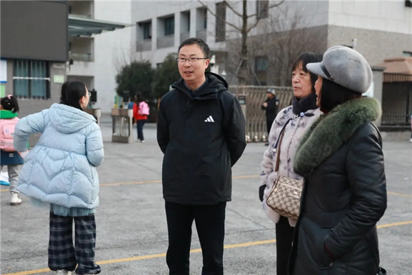 2600����ʦ����ͬ���������ʢ�硪������Сѧ2026��ӭ��������Ʒչ