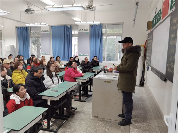 �����ؽ�ԭ������ѧ����Уͬ���������������ɳ���δ��