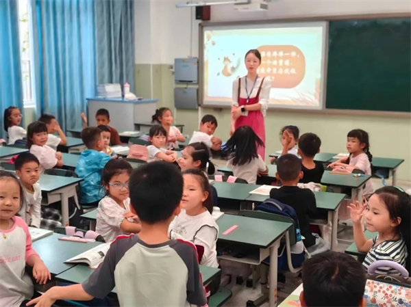 ����Сѧ���²����֣�����Ʒ�»�