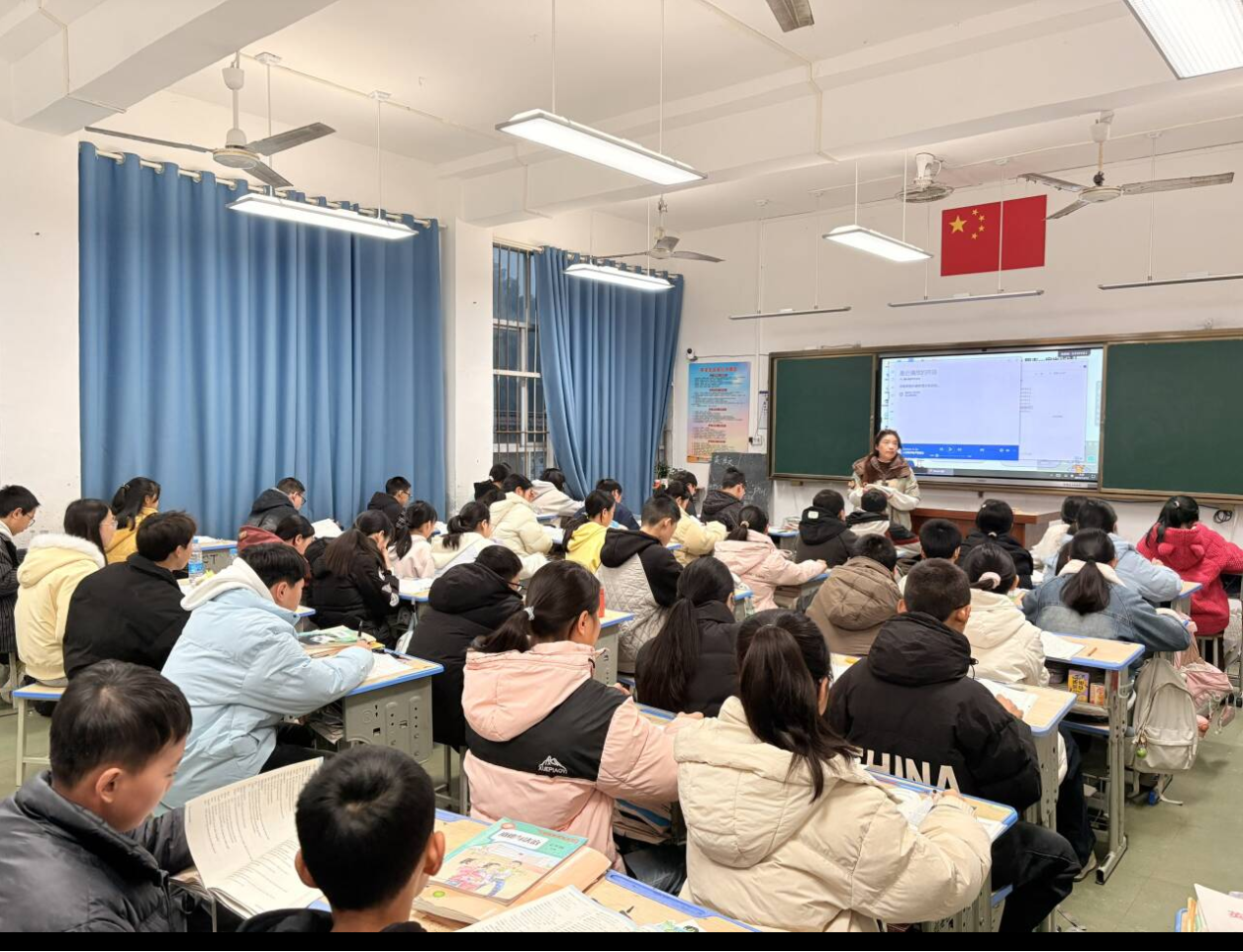 ��ǰ����ı��ƪ��������ѧУ���в��̵�������2025�깤��