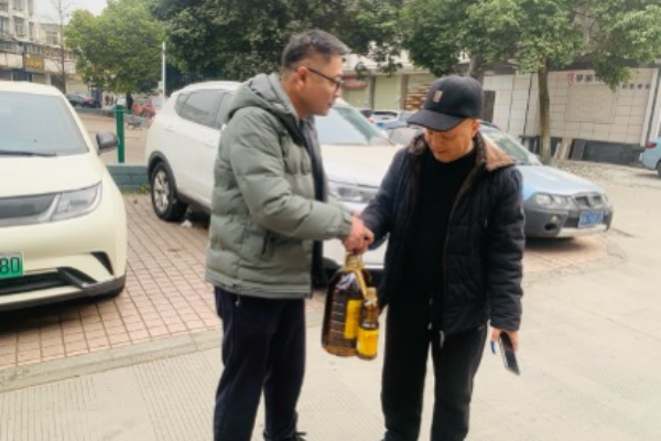 ۯ�����У��´�����ů���꺮������