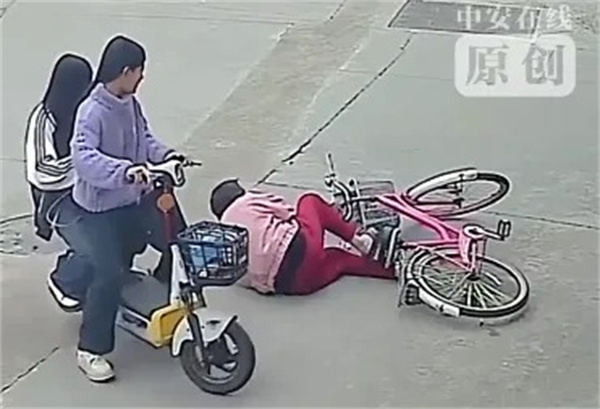 ����Ů��������������22�����½�չ