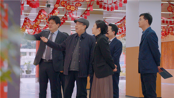 86��˹�ѫ���ڡ����ֺŵ�һ�Ρ����ڿ���Ժʿ���������ɶ�����ʵ����ѧ��ѧ����