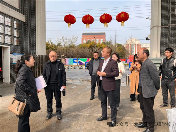 �����ؽ����ֿ�ѧ����ָ���鵽������ѧУ��鹤��