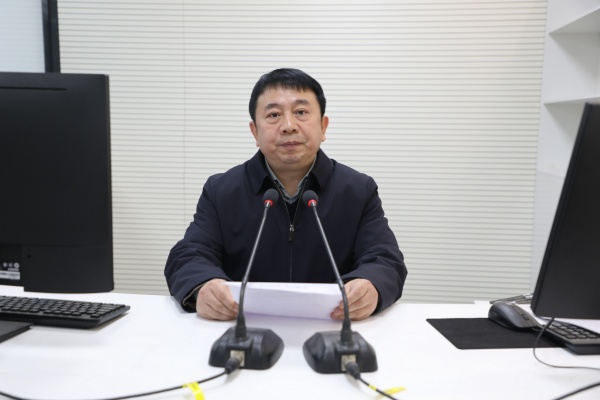 ��ɽһ�У������³�  ������Զ