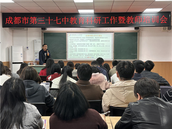 �۽��������� �ɶ���ʮ�����ٿ�����������ѵ��